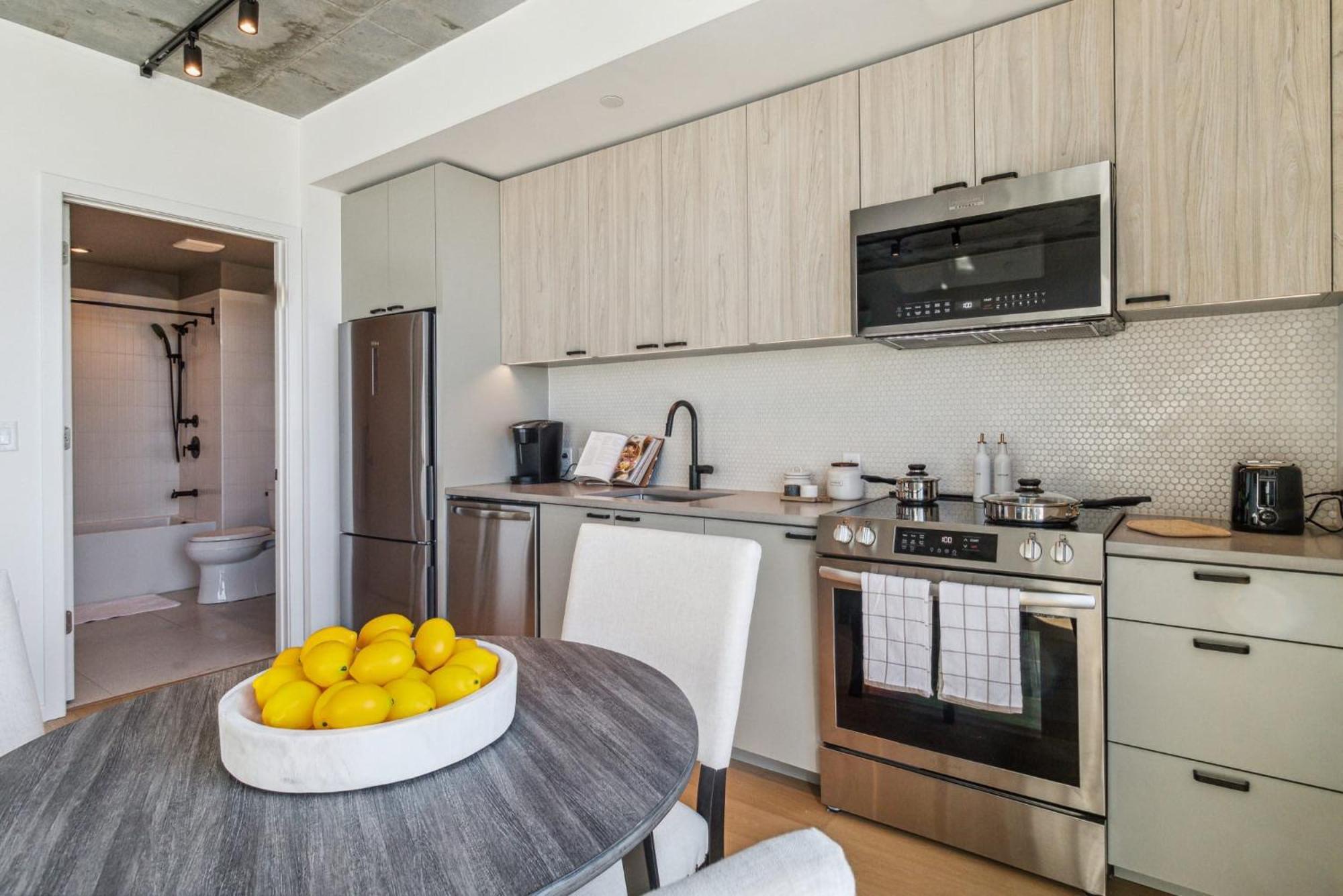 Contemporary City Living Apartments In Nashville Exteriör bild